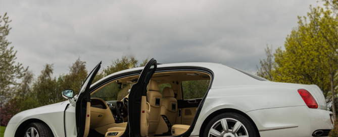 Bentley Flying Spur for English Wedding